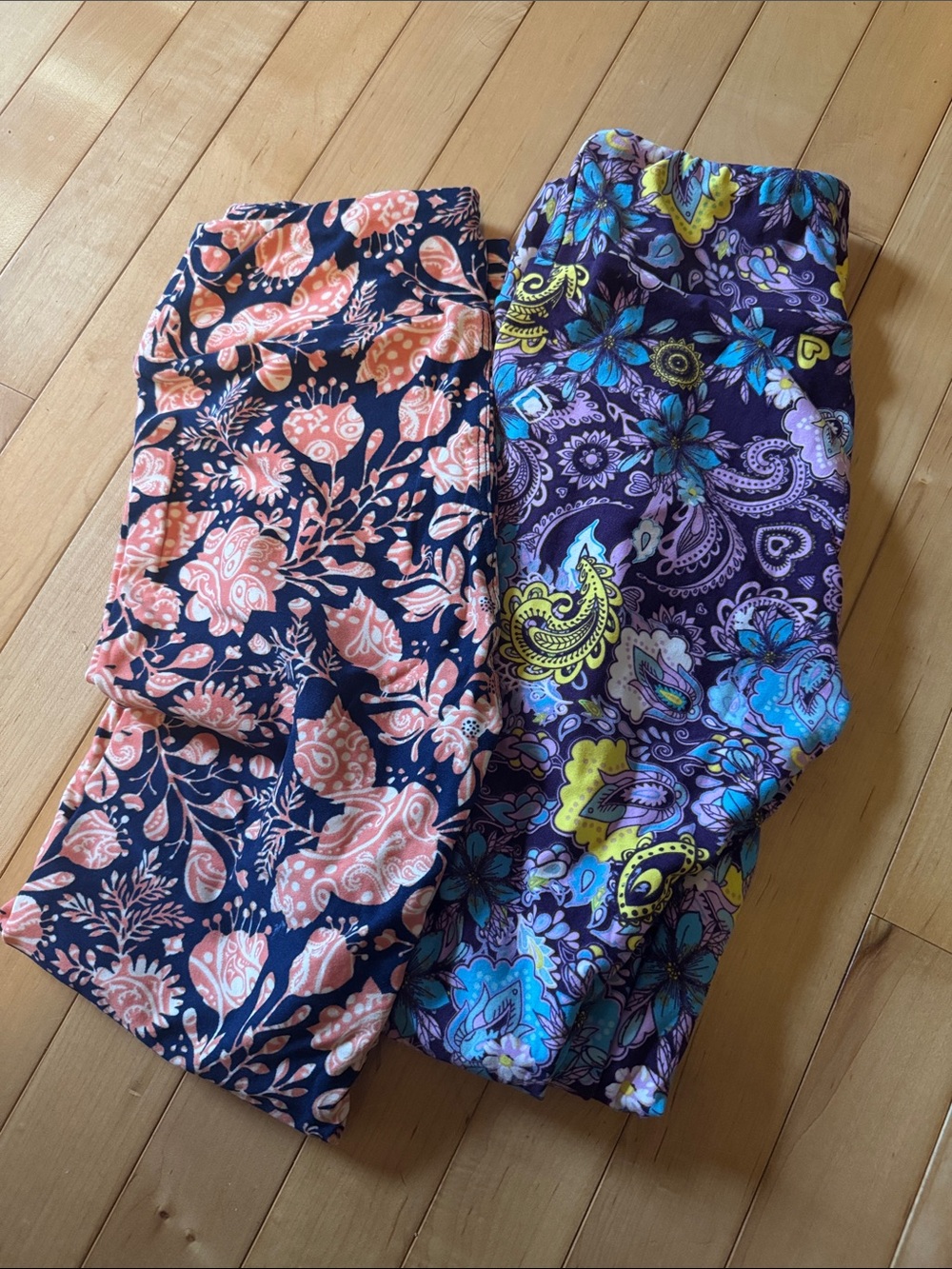 LuLaRoe Floral Print Leggings - Navy Pink & Purple paisley (2-Pack) one size